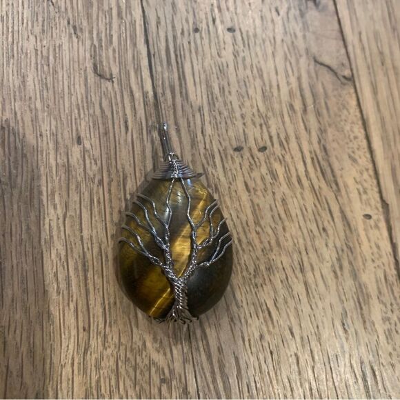 Natural tigers eye gemstone pendant healing crystal reiki charm and chain - Picture 4 of 5